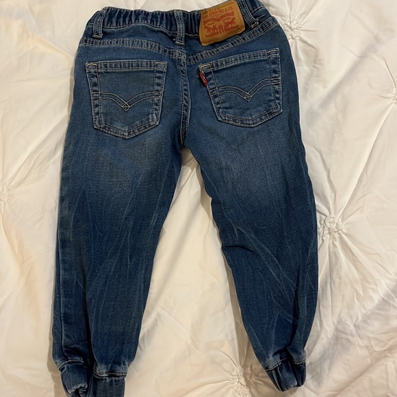 Levis jogger jean pants - 2T - Picture 2 of 3